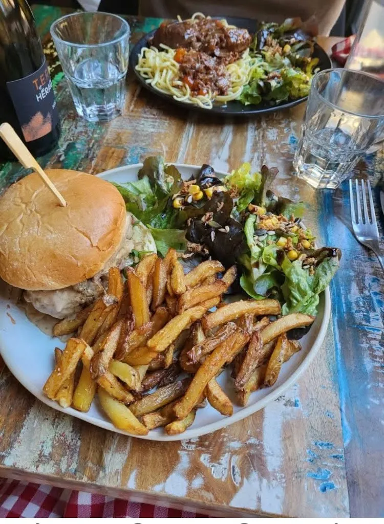 Côté Patio_Vergèze_slider_image_3