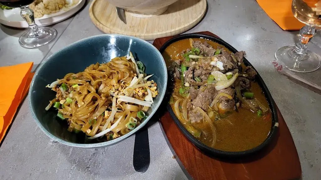 Sawasdee_Calvisson_slider_image_3