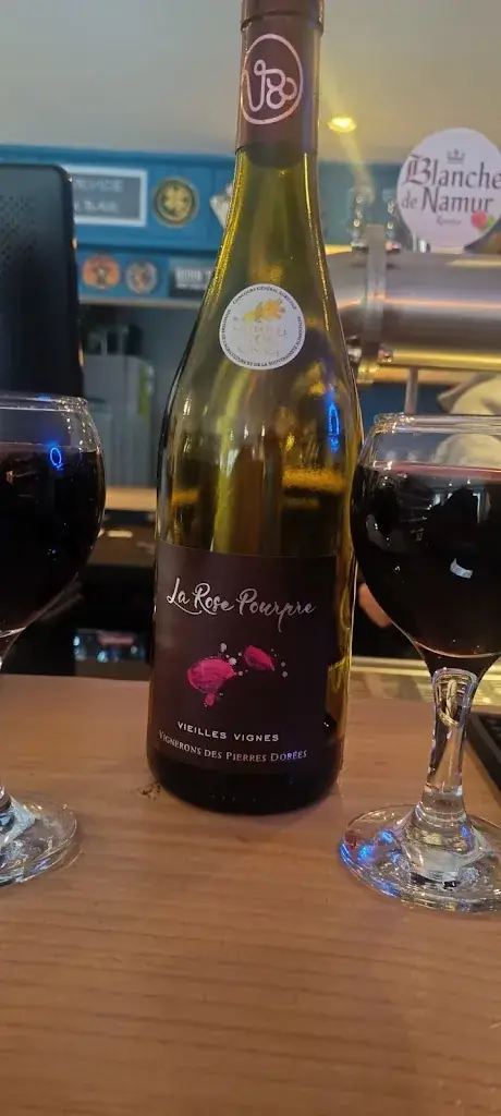 Natascha AUGUSTIN_Le coin des bières & co_d'Oingt_review