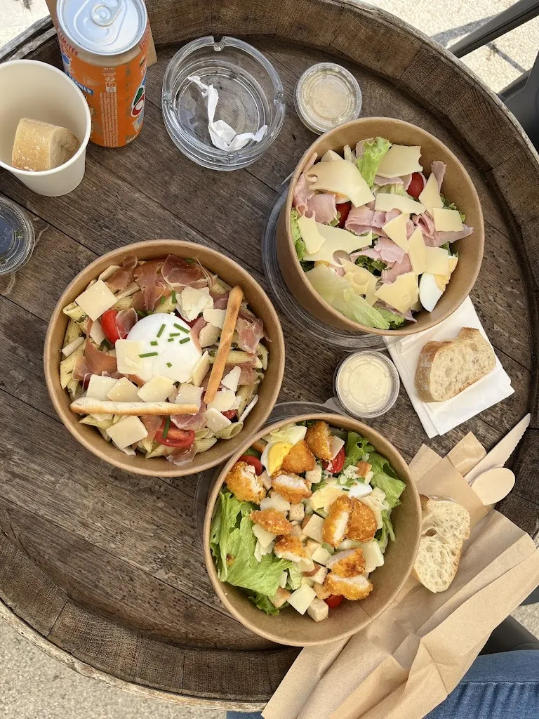 Tom FLORES _La Famille_Aimargues_review