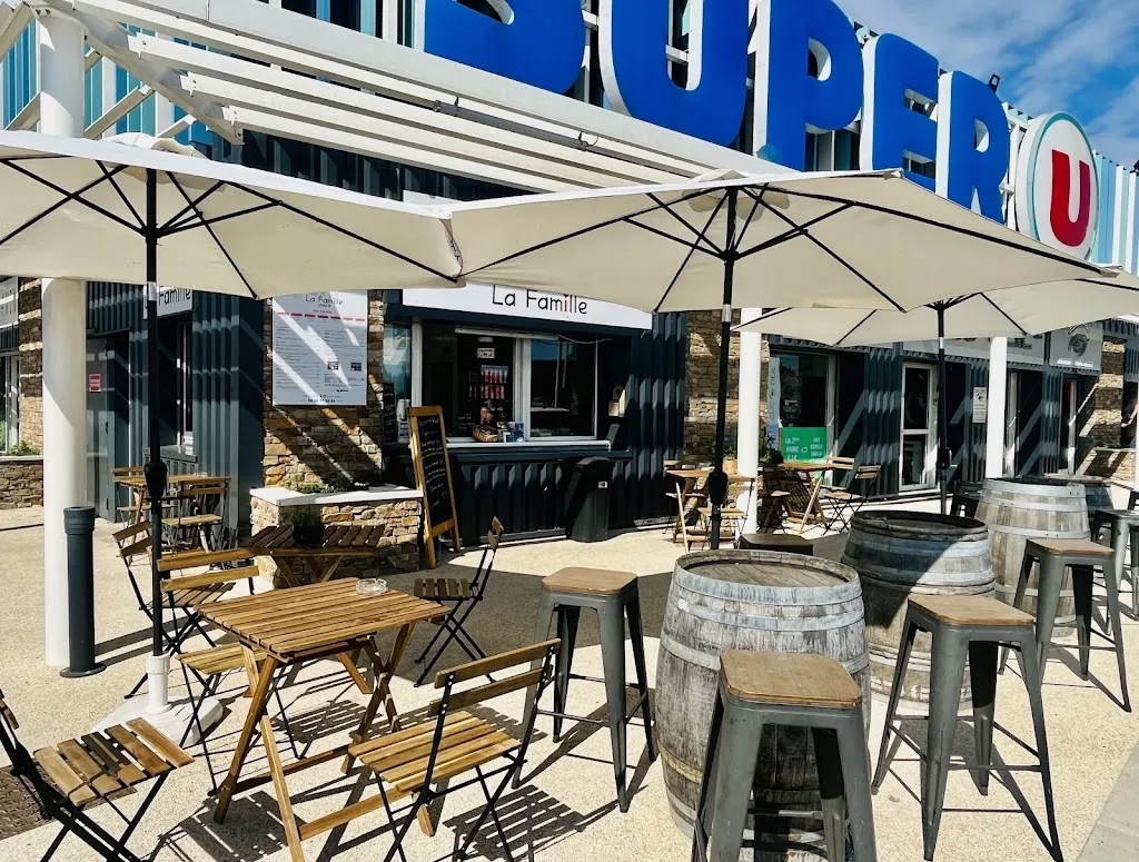 La Famille restaurant in Aimargues