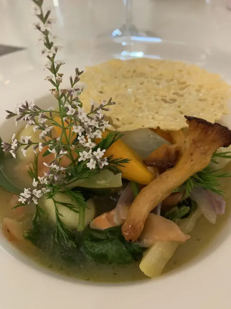 Sophie SAN_Le Plaza Lunae_Lunel_review