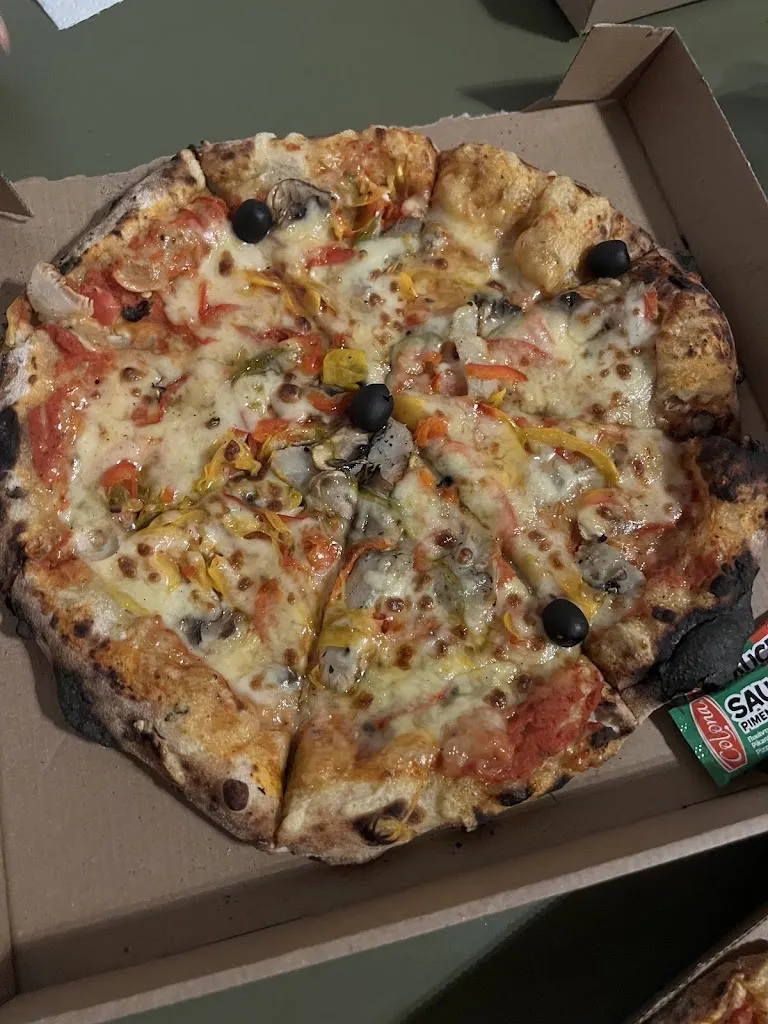 allen wong_Aujourd'hui Pizza_Aimargues_review