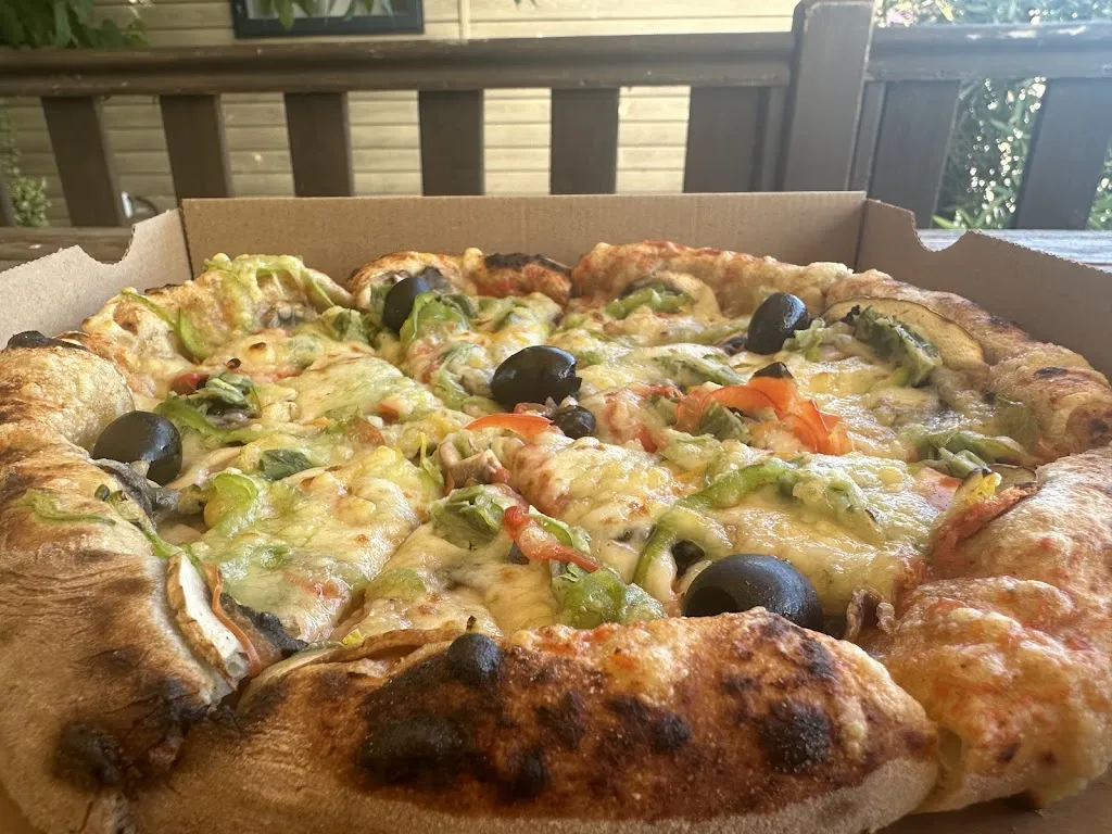 Aujourd'hui Pizza restaurant in Aimargues