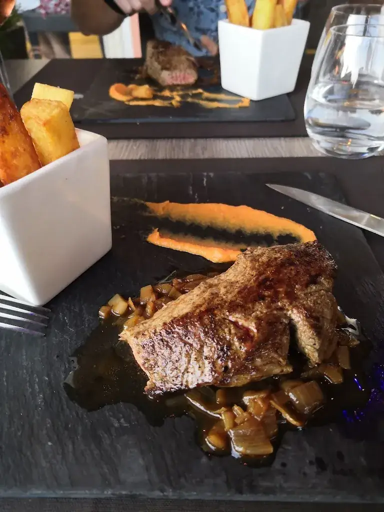 Exeter Will_L' ardoise du marché_Agde_review