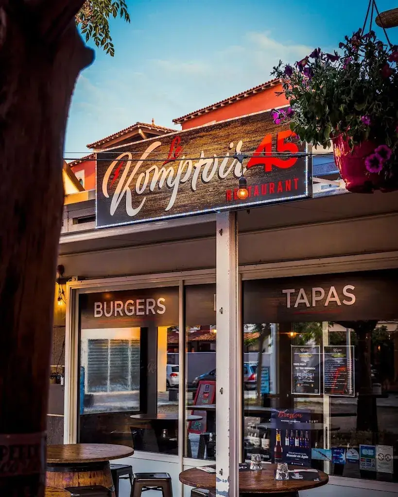 Le Komptoir45 Cap d’Agde_Agde_slider_image_1