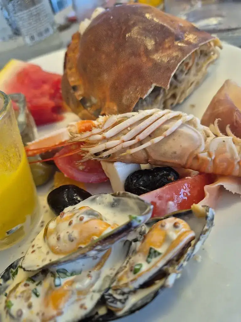 Julie Amelkin_La Poissonnerie du Cap_d'Agde_review