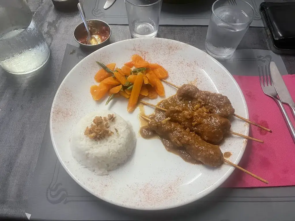 Natasha Humphries_Au bon fish warung indonésien_d'agde_review