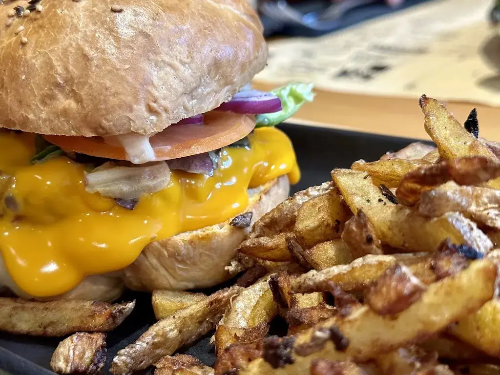 La Feuillée_Theizé_slider_image_2