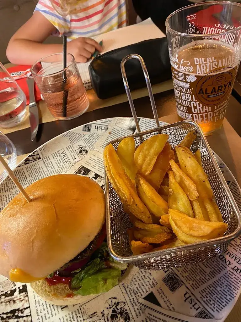 Daniel Salzinger_Papy's grill_Agde_review