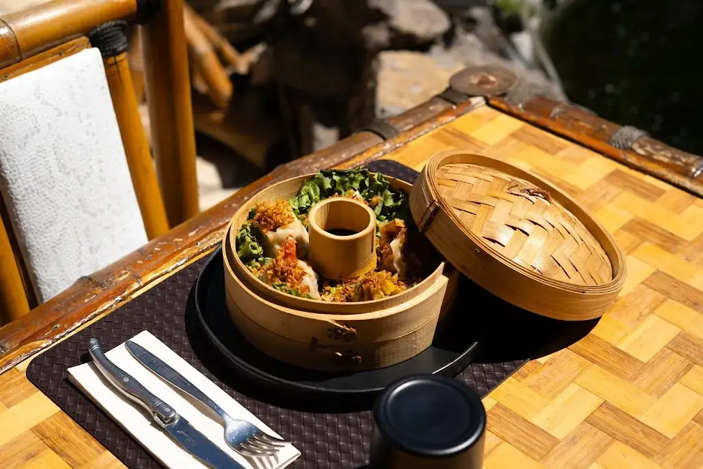 Hanh Phuc_Agde_slider_image_3