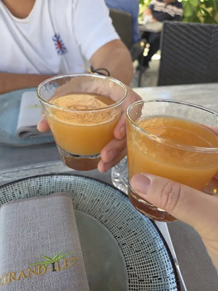 Alexandra MERMET Voyance Olfactive_Grand-îlet Restaurant réunionnais_Colombe_recensione