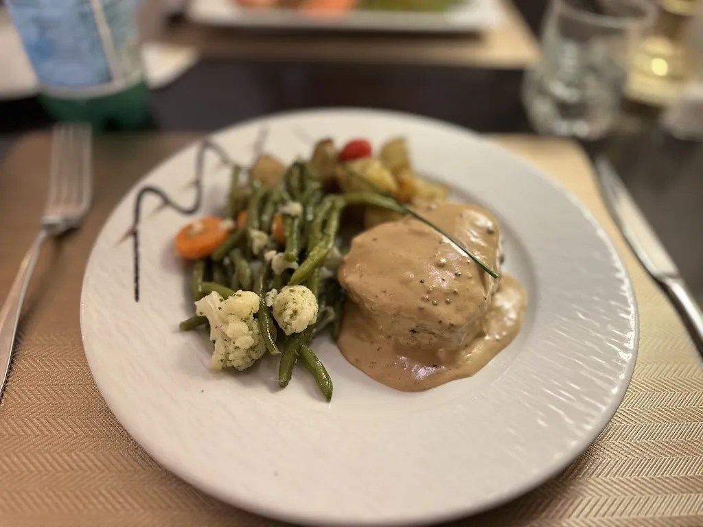 Albert Ribeiro_L'Ami Louis_Agde_review