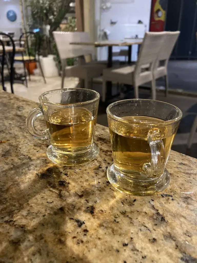 josephine damblin_Ô Phil d'Elo 974_Agde_review