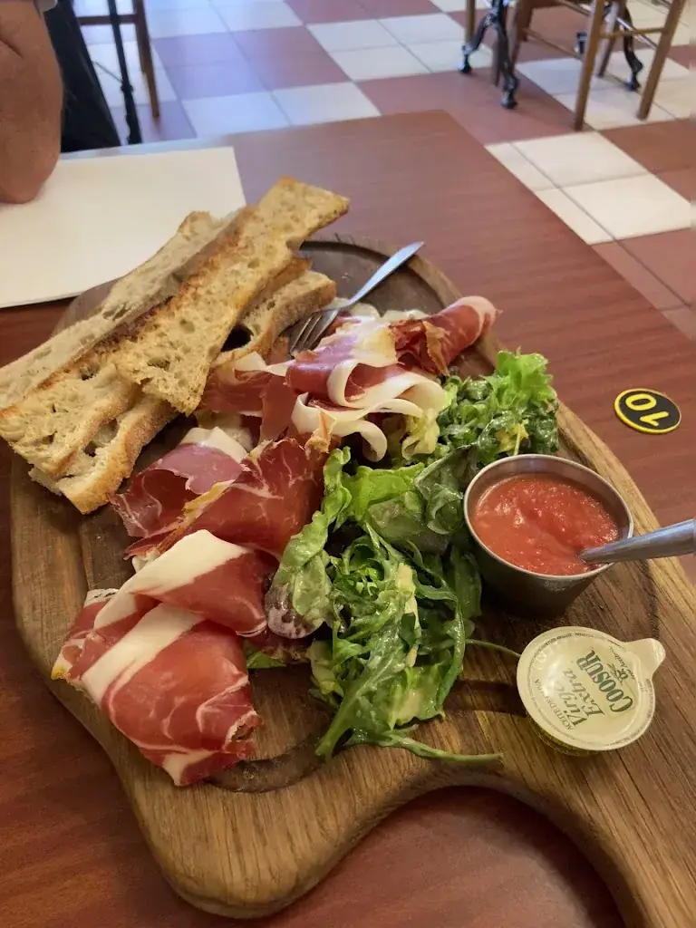 Marie therese Leroy_Restaurant Grill l'Eskualduna_Albias_review