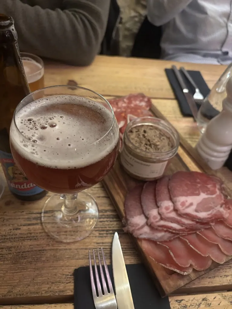 Vanina BORGES-BOISSIERE_L'Embucaïre Repere Gourmand_Albias_review