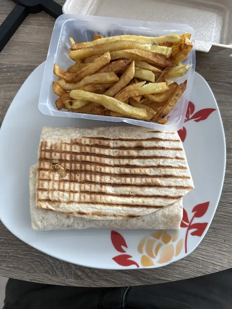 nicolas banho_Le Goony's_Albias_review