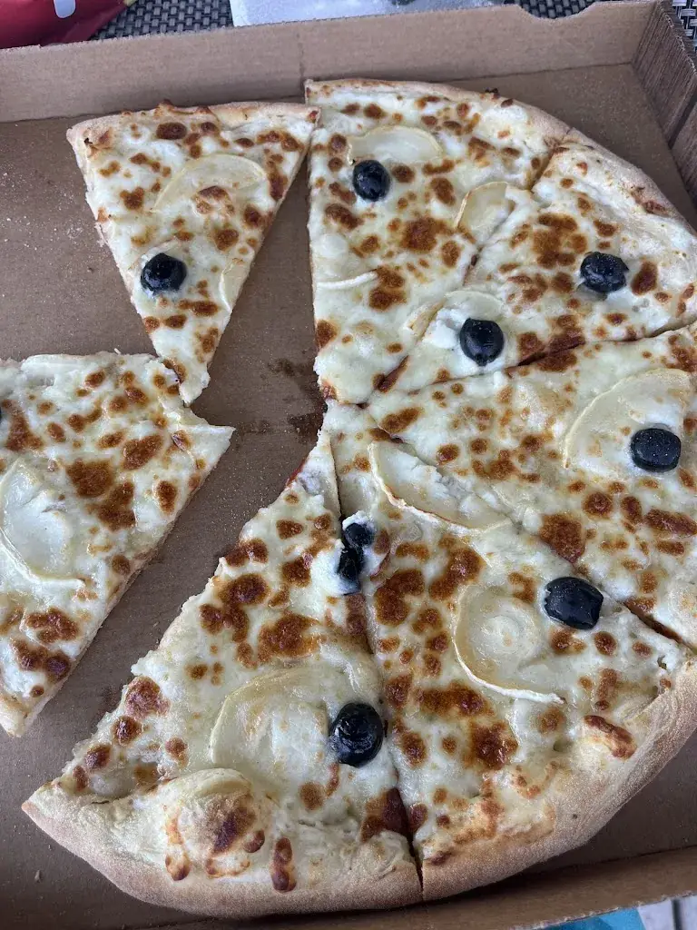 melina gregnanin_Habben's PIZZA_Albias_recensione