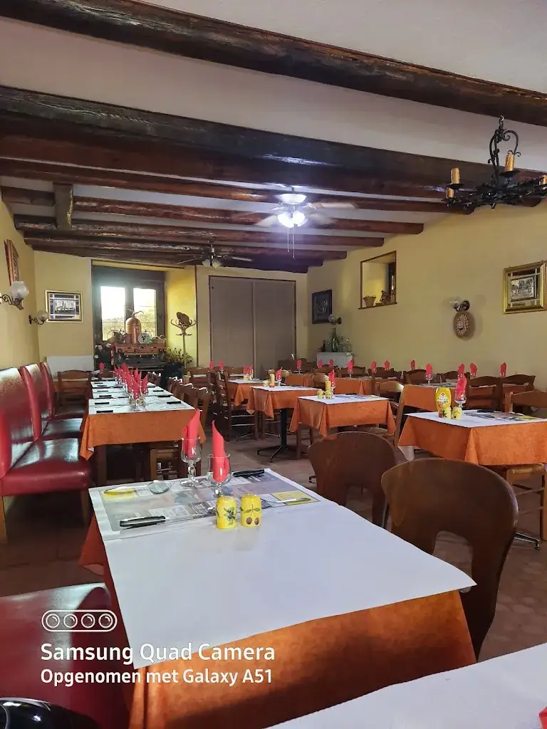 Nadine Nerinckx_Le 500 Bornes_Lempdes-sur-Allagnon_review