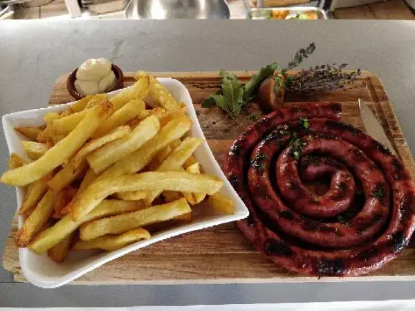 Al Moussec CHEZ JULIA restaurant in Alénya