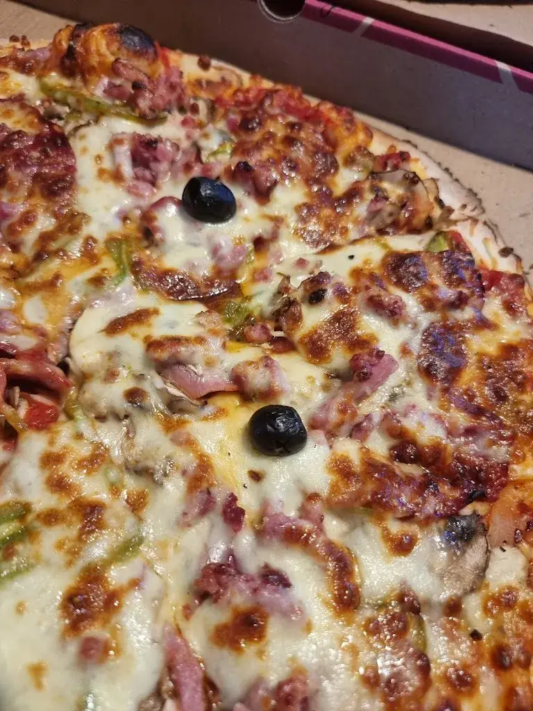 Steph Wiliame_loren’ggi Pizza_Alénya_review