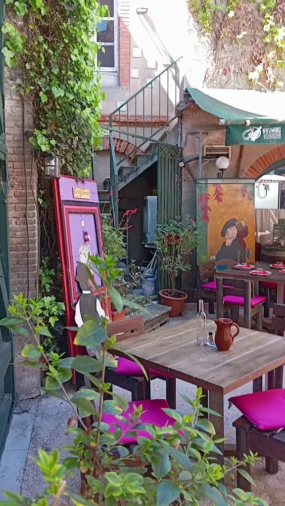 Lou sicret_Albi_slider_image_2