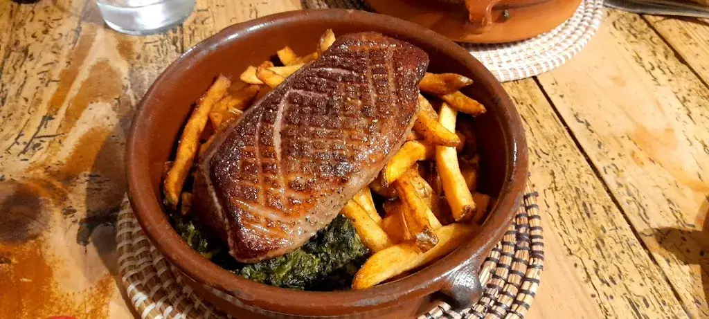 Lou sicret_Albi_slider_image_3