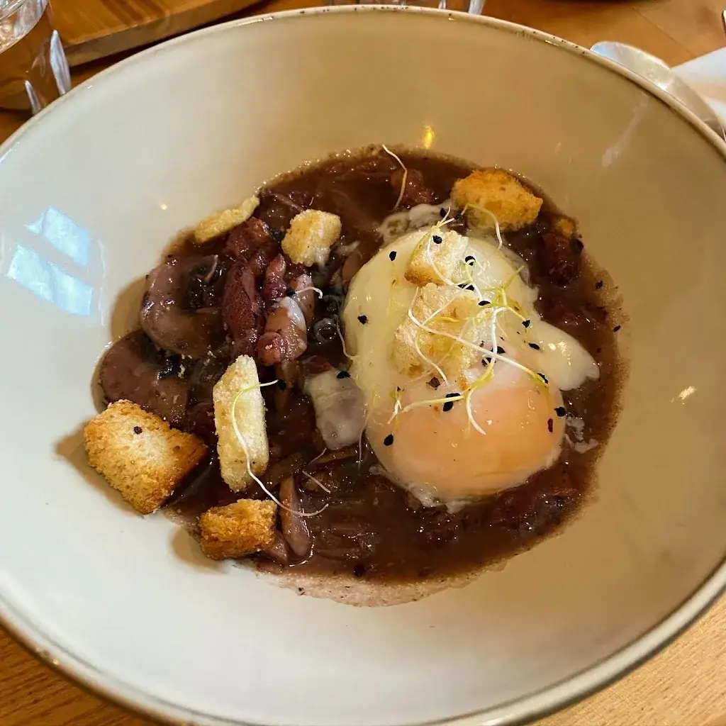 Mª Rosa del Río_Au Hibou_Albi_review