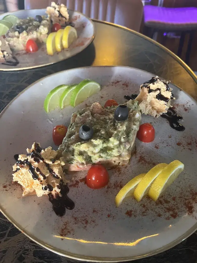 Restaurant Le Quai Choiseul_Albi_slider_image_3