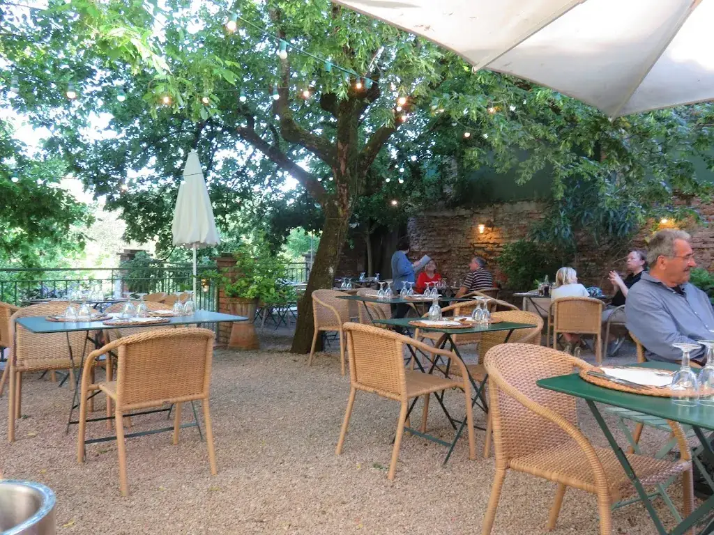 Carole McNamara_Le Clos_Albi_review