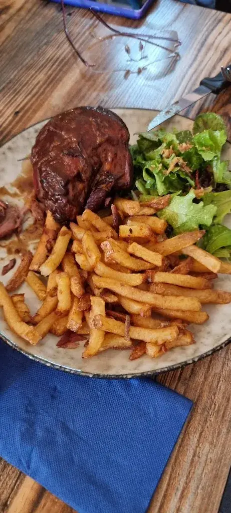 Milivoj Gazdic_La Rencontre Café & Restaurant_Montolieu_review