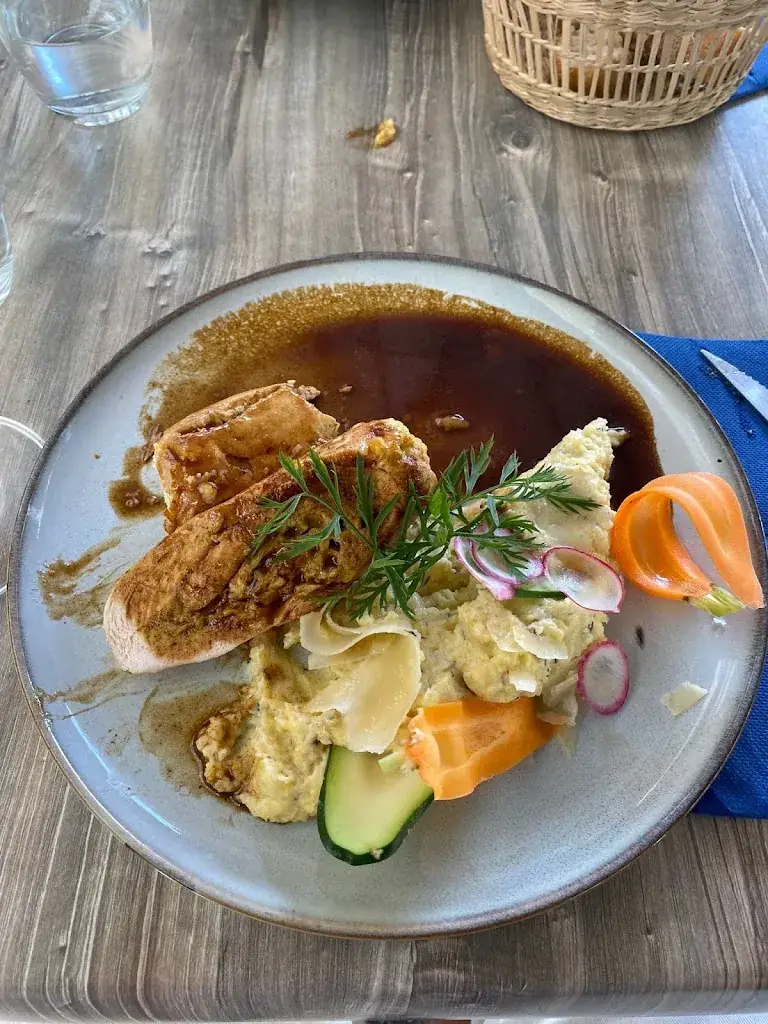 Mags n Sherm_La Rencontre Café & Restaurant_Montolieu_review