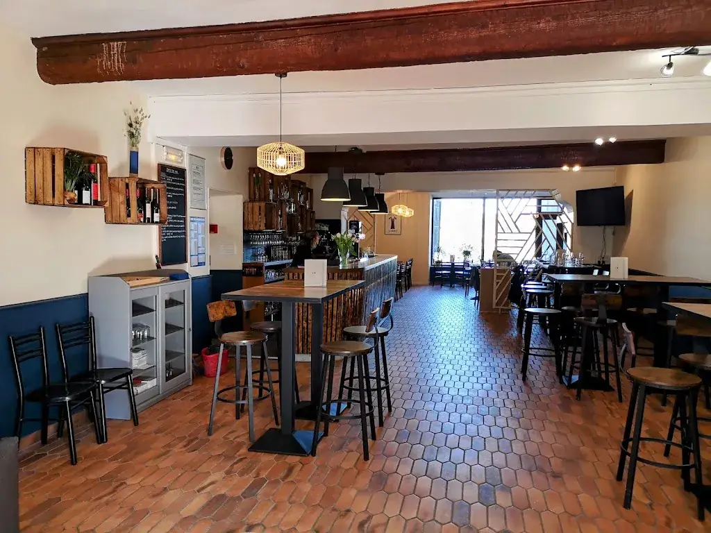 La Rencontre Café & Restaurant restaurant in Montolieu