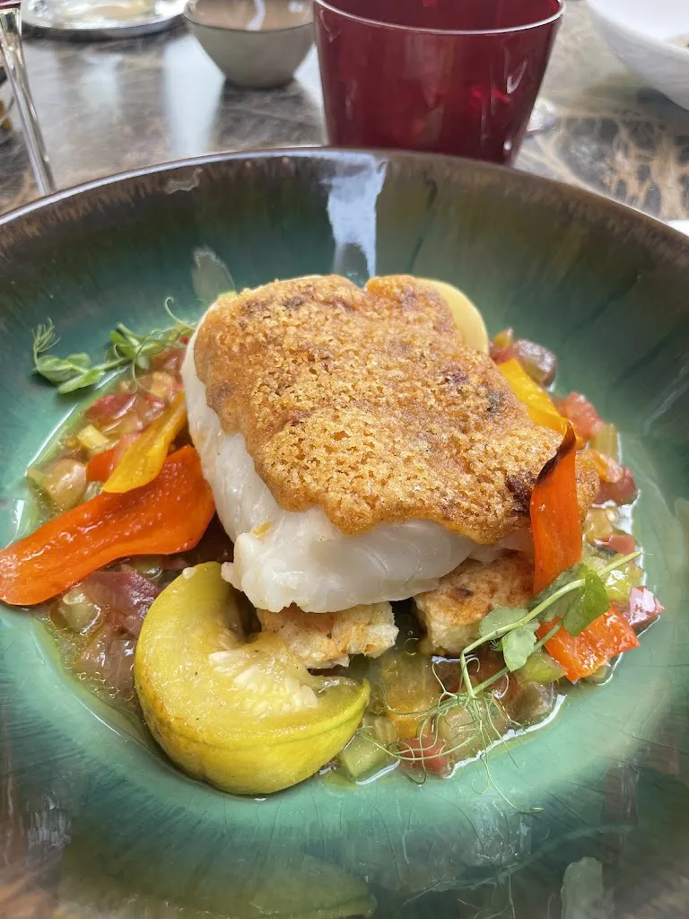 Raphael F._l'ambrosia_Pezens_review