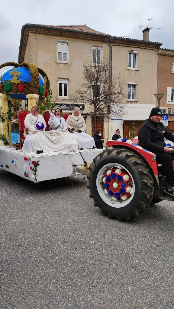 Bar Des Amis_Pouzin_slider_image_3