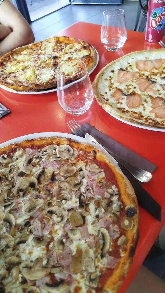 Éléa_le 9_Pouzin_review