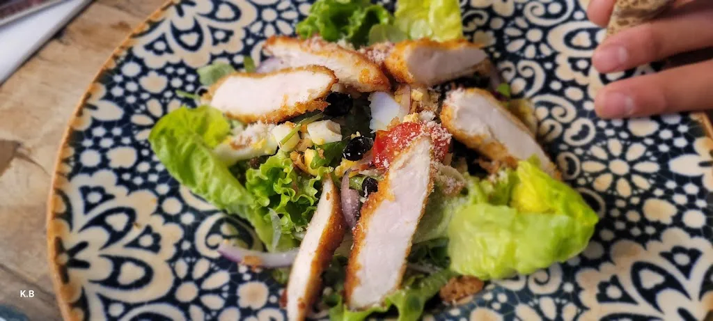 Kae Buachai_Le Cabanon_Anduze_review