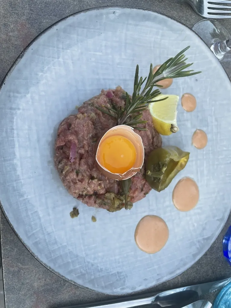 Emmy Lagast_Le Cabanon_Anduze_review