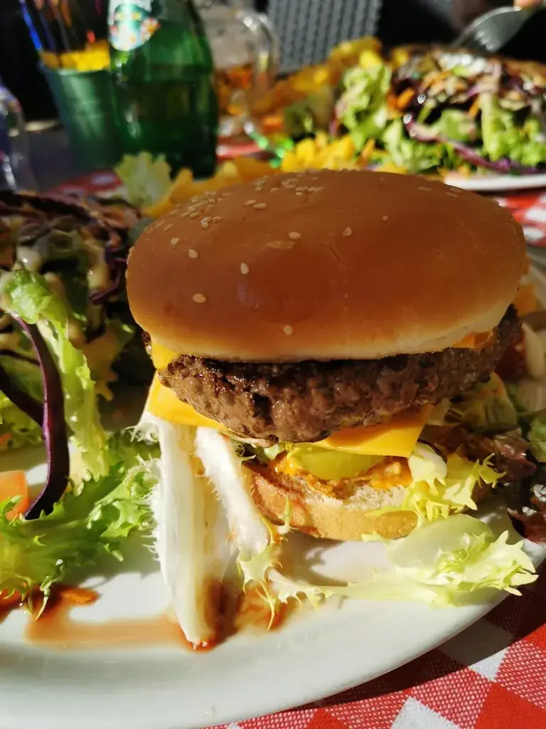 Mags Dunne_Le Saint Jean_Saint-Jean-de-Fos_review