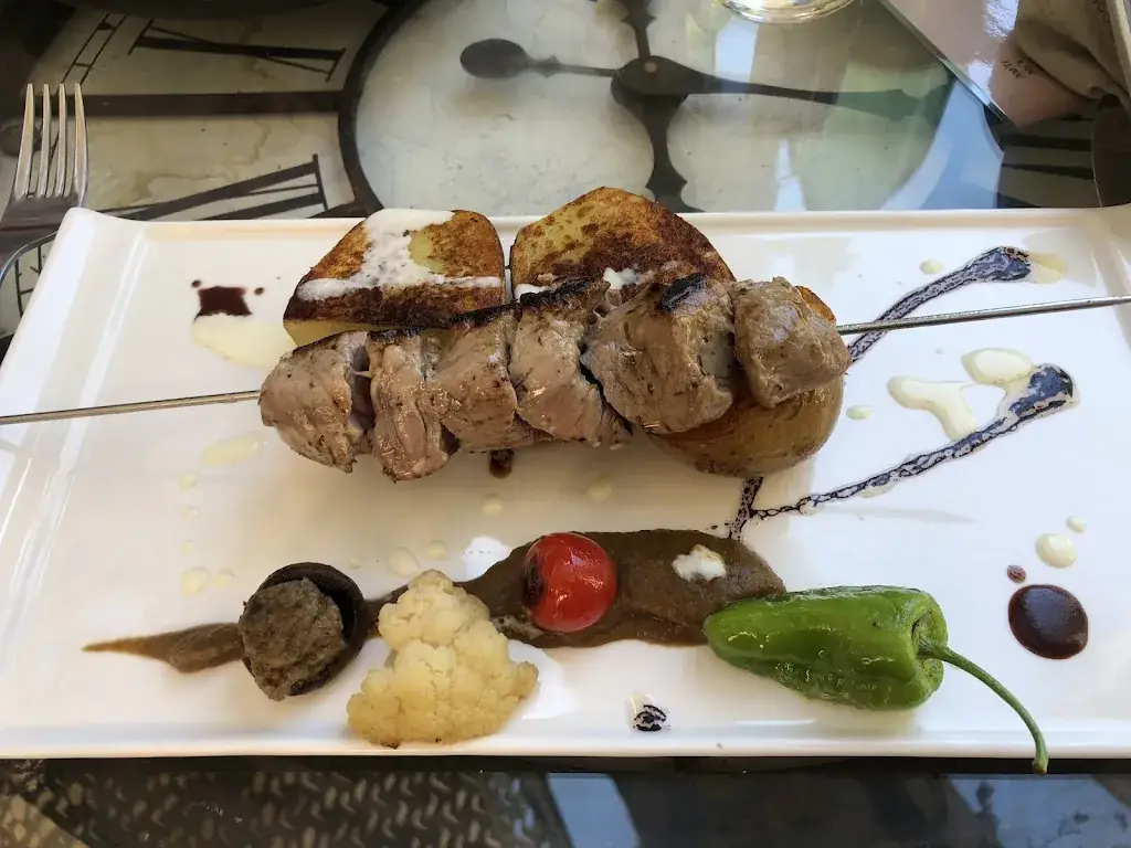 Lydia Aydon_Les Terrasses de Saint Guilhem_Saint-Guilhem-le-Désert_review