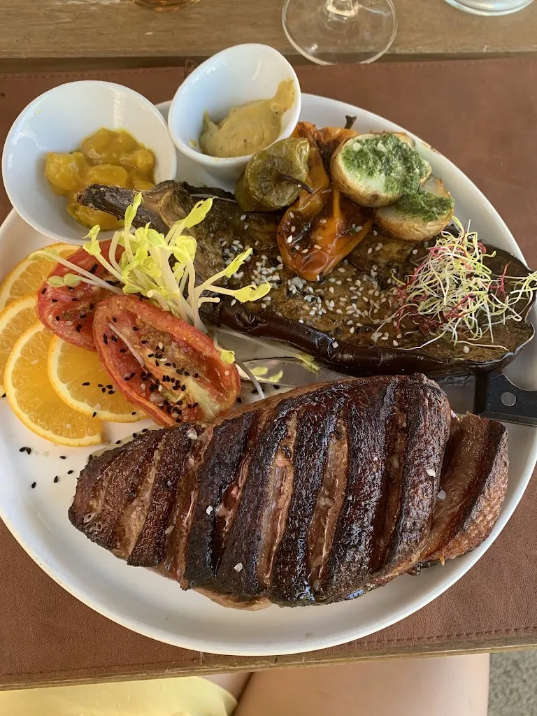 Mariana Villanueva_La table de Sonia_Aramon_recensione