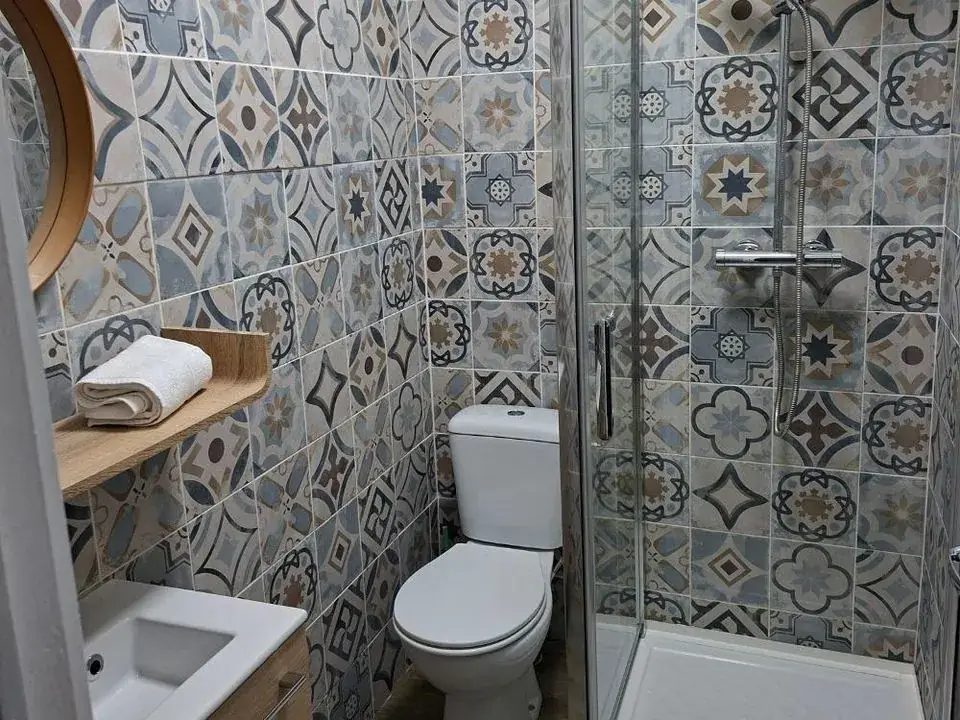 Logis Hôtel les Platanes_Aramon_slider_image_3