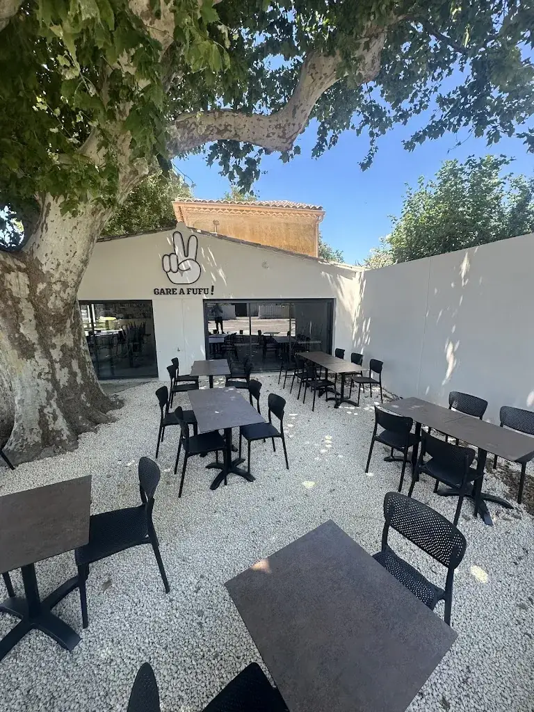 Gare à Fufu!_Aramon_slider_image_1