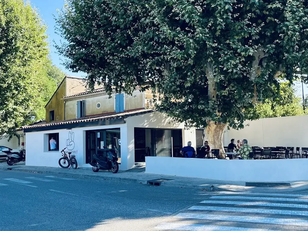 Gare à Fufu!_Aramon_slider_image_3