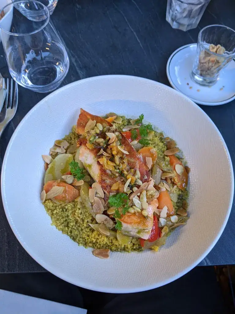 Jans Eral_Le Rabelais_Alès_review