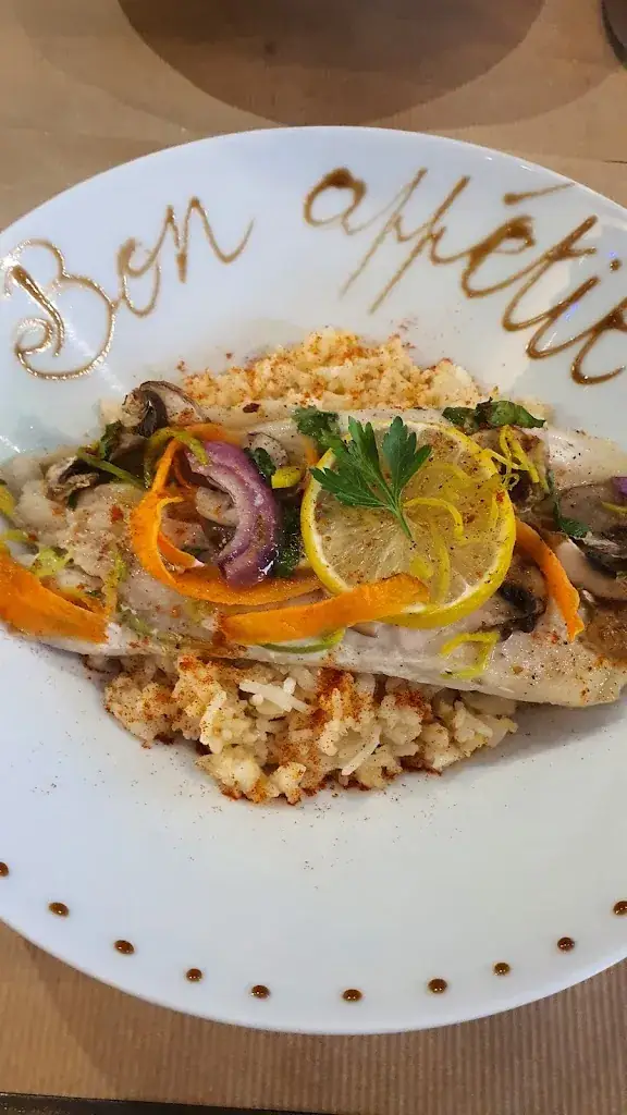 Noname 74_Happiness Restaurant & Bar Tapas_Alès_review