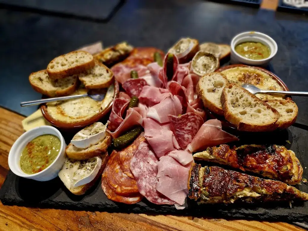 Happiness Restaurant & Bar Tapas_Alès_slider_image_3