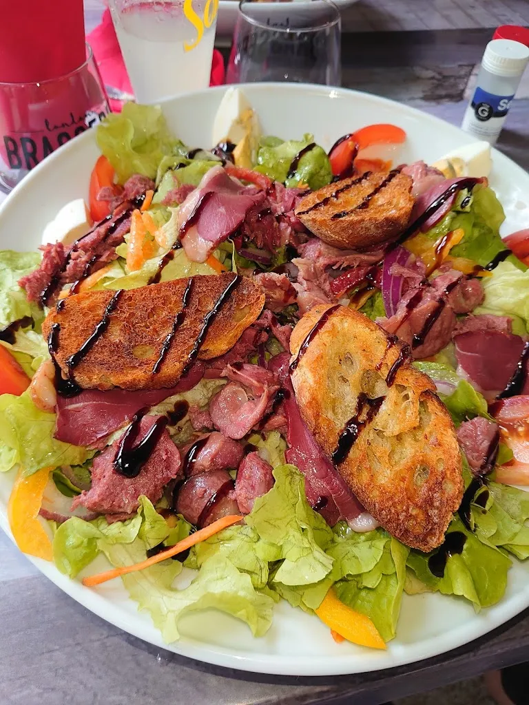 gerard delahaye_ALÈS.Brasserie de l'Hôtel de Ville_Alès_review