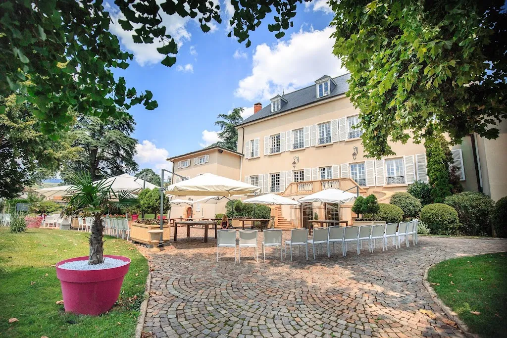 CHATEAU DES LOGES_Perréon_slider_image_3