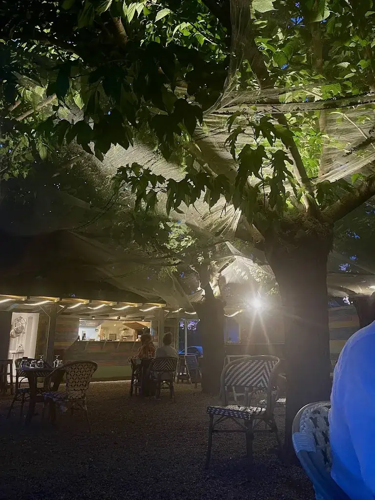 Laure D_Lou Cabanot_Argeliers_review